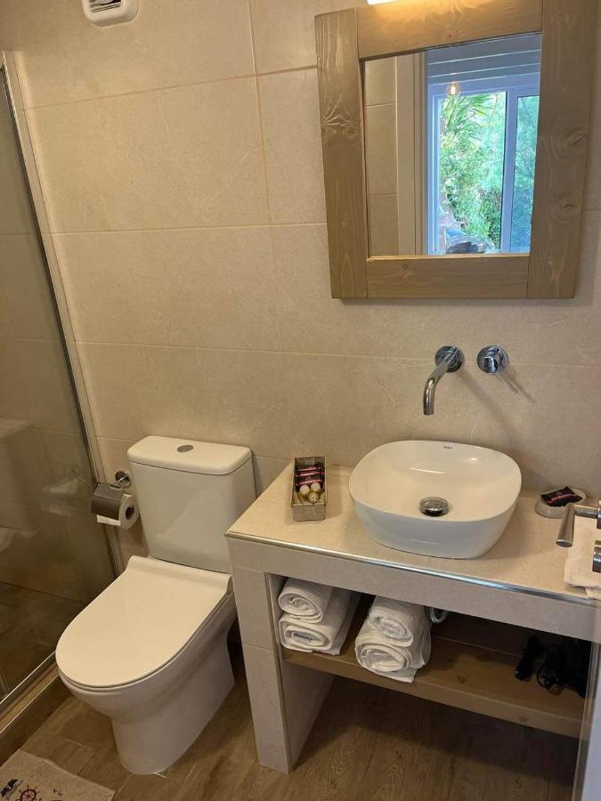 Oasis Rooms Kárisztosz Kültér fotó
