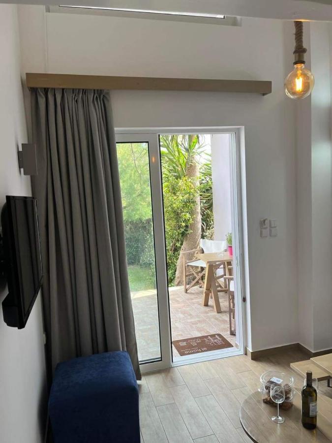 Oasis Rooms Kárisztosz Kültér fotó